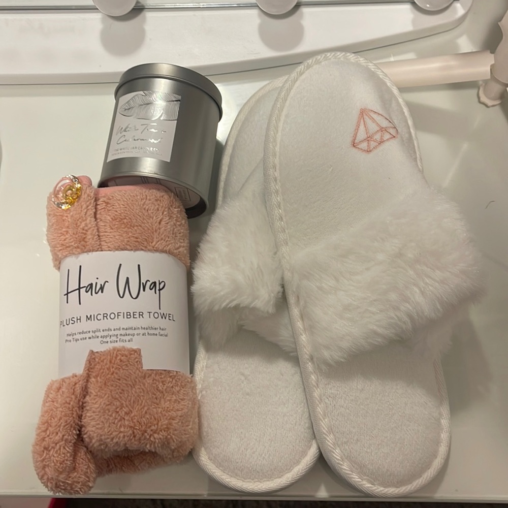 “Pamper Me” Care Package 🤍